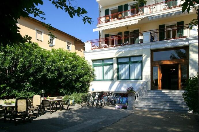 Imagen general del Hotel Residence Palm Beach. Foto 4