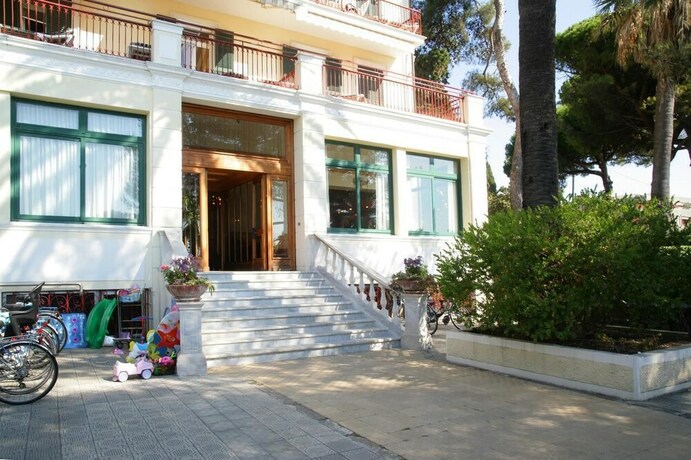 Imagen general del Hotel Residence Palm Beach. Foto 10