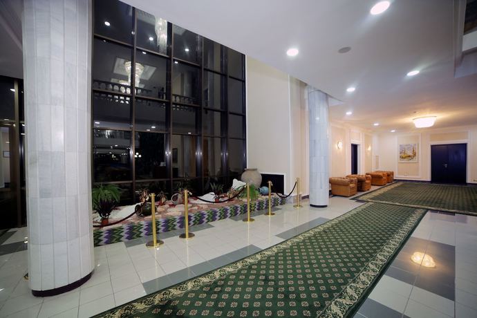 Imagen de los interiores del Hotel Residence Park. Foto 12