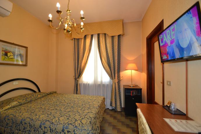 Imagen de la habitación del Hotel Residence, Parma. Foto 5