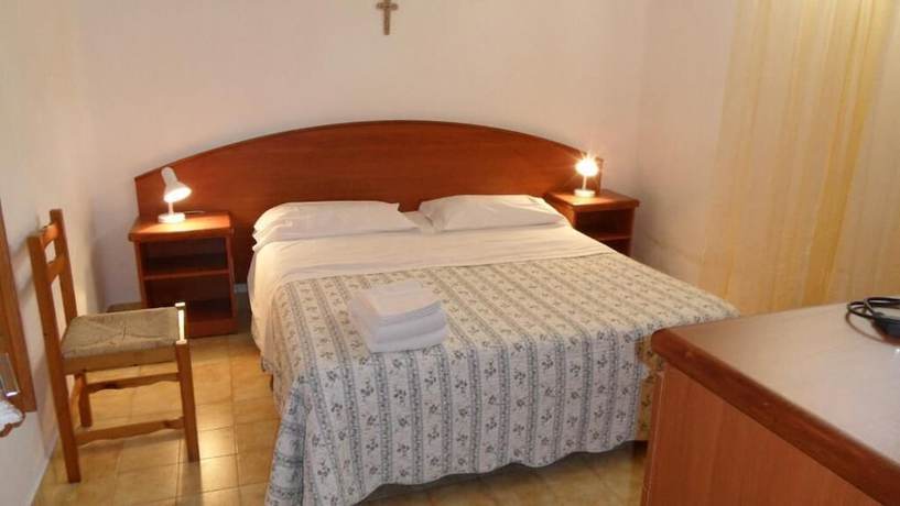 Imagen de la habitación del Hotel Residence Pensione Mena. Foto 10