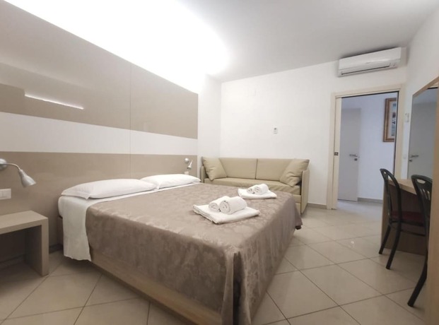 Imagen general del Hotel Residence Perla, Rimini. Foto 1