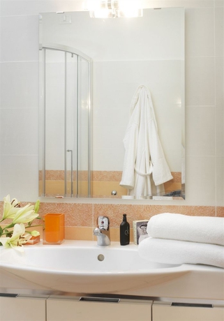 Imagen de la habitación del Hotel Residence Piccadilly. Foto 7