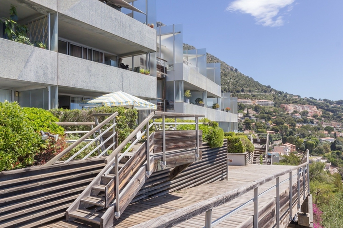Imagen de los exteriores del Hotel Residence Pierre et Vacances Costa Plana. Foto 8