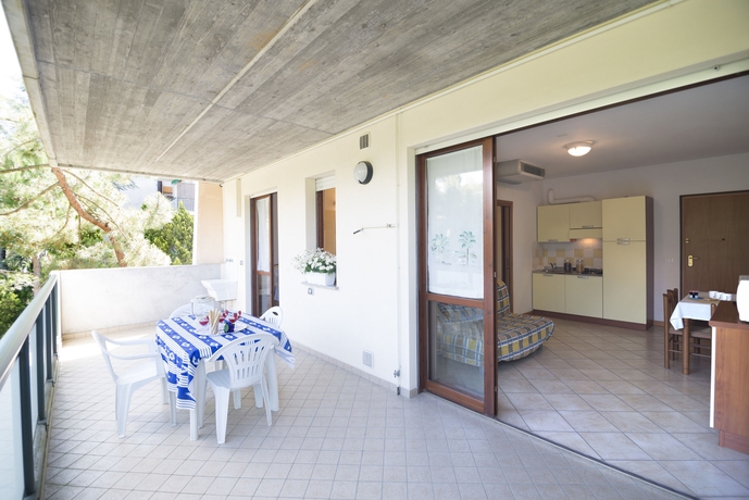 Imagen de los exteriores del Hotel Residence Pineta Verde. Foto 14