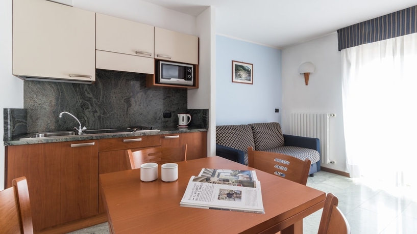 Imagen de la habitación del Hotel Residence Pizzo Scalino. Foto 12