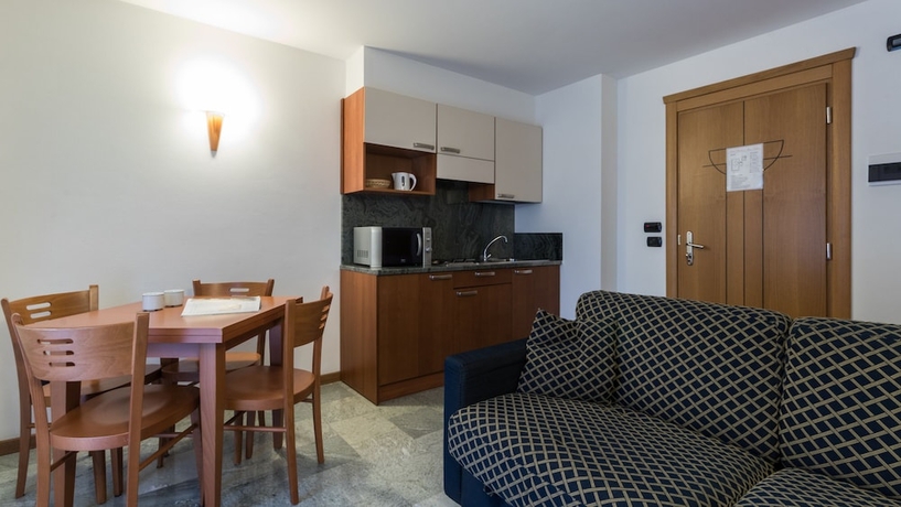 Imagen de la habitación del Hotel Residence Pizzo Scalino. Foto 16