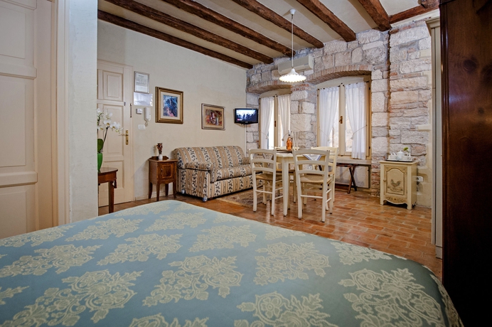 Imagen de la habitación del Hotel Residence Porta Antica. Foto 10