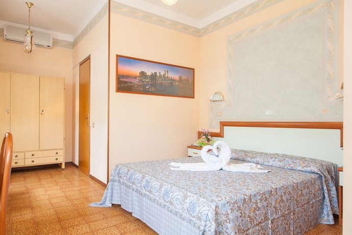 Imagen de la habitación del Hotel Residence Ricordo du Parc. Foto 9