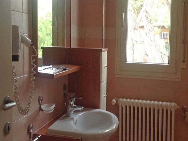 Imagen de la habitación del Hotel Residence Rivaverde. Foto 10
