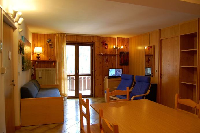 Imagen de los interiores del Hotel Residence Rododendro. Foto 16