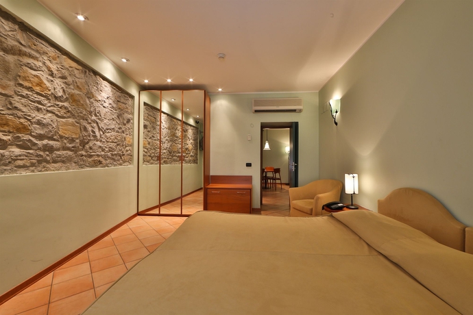 Imagen de la habitación del Hotel Residence San Giusto. Foto 3