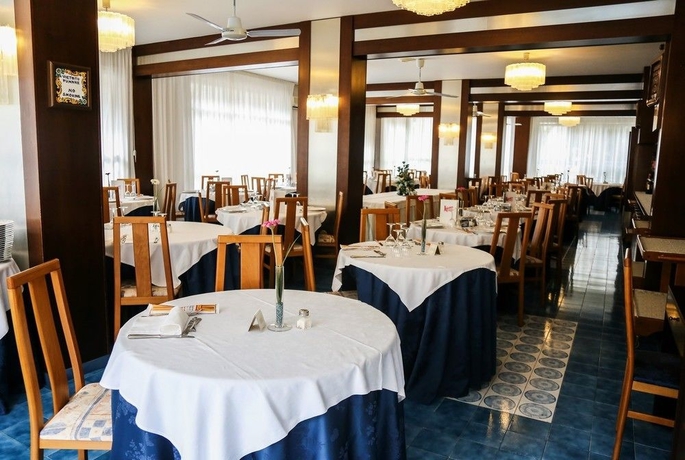 Imagen del bar/restaurante del Hotel Residence San Pietro. Foto 6