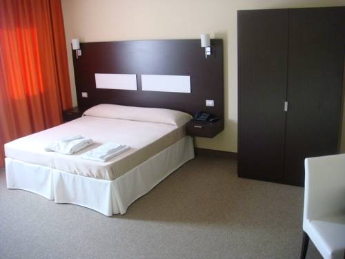 Imagen de la habitación del Hotel Residence Santa Loja. Foto 7