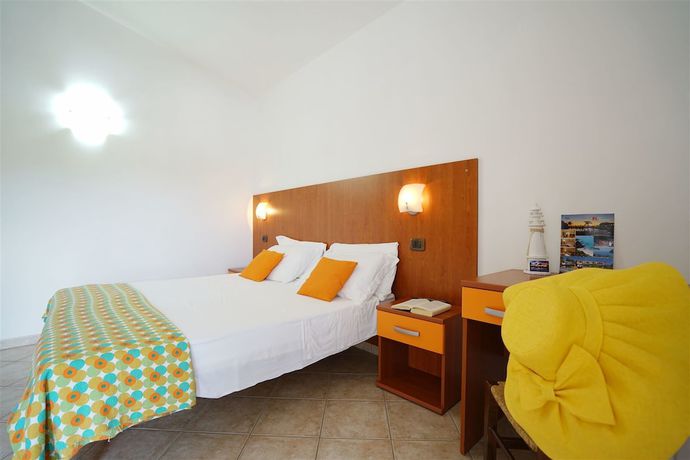 Imagen de la habitación del Hotel Residence Santa Monica, San Nicol&ograve;. Foto 10