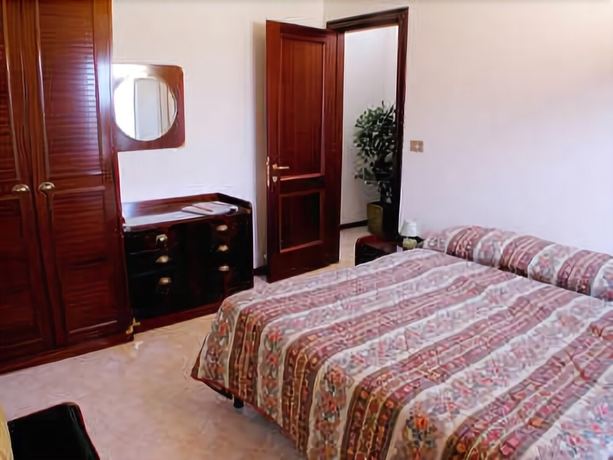 Imagen de la habitación del Hotel Residence Santa Rosa. Foto 8