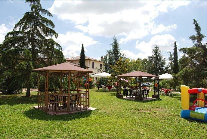 Imagen de los exteriores del Hotel Residence Santa Rosa. Foto 17