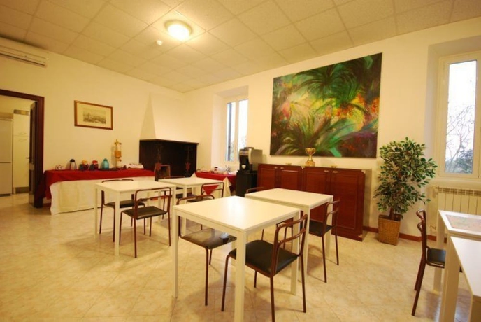 Imagen del bar/restaurante del Hotel Residence Santa Rosa. Foto 2