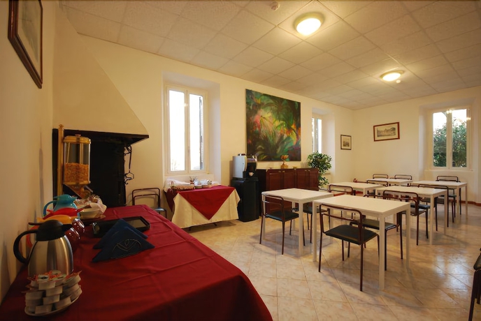 Imagen del bar/restaurante del Hotel Residence Santa Rosa. Foto 3