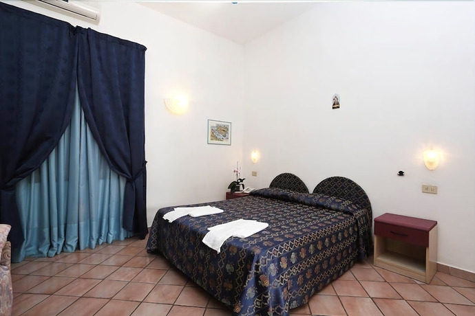 Imagen de la habitación del Hotel Residence Sant'angelo. Foto 10