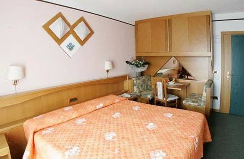 Imagen general del Hotel Residence Santanton. Foto 15