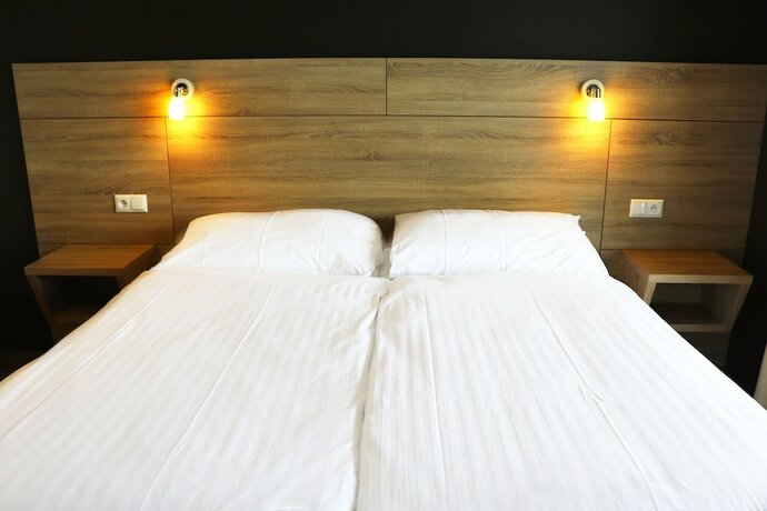 Imagen de la habitación del Hotel Residence &Scaron;&Iacute;RAVA. Foto 15