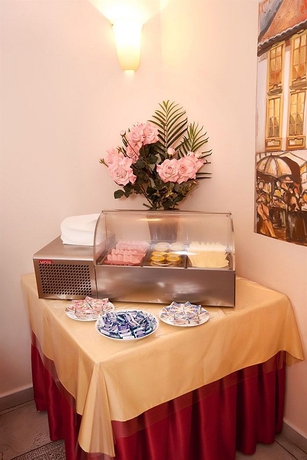 Imagen del bar/restaurante del Hotel Residence Select. Foto 2