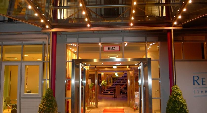 Imagen de los exteriores del Hotel Residence Starnberger See. Foto 4