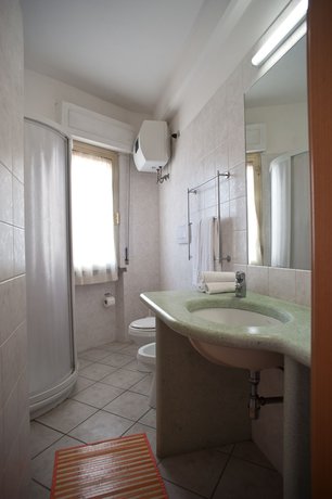 Imagen de la habitación del Hotel Residence Stella Del Mare, Castiglioncello. Foto 4