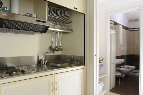 Imagen de la habitación del Hotel Residence Suite Smeraldo. Foto 5