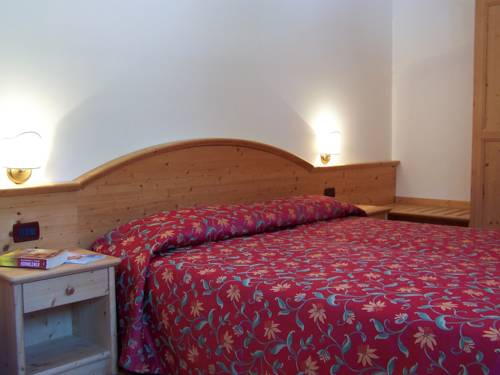 Imagen de la habitación del Hotel Residence Tana Della Volpe. Foto 6