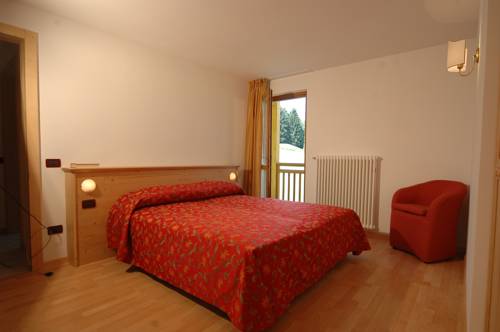 Imagen de la habitación del Hotel Residence Tana Della Volpe. Foto 8