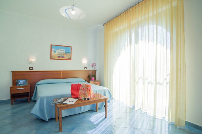 Imagen de la habitación del Hotel Residence Torre del Porto. Foto 15