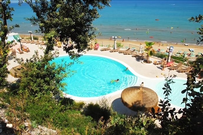 Imagen de la piscina del Hotel Residence Tramonto. Foto 15