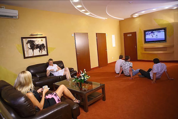 Imagen de los interiores del Hotel Residence Troya. Foto 17