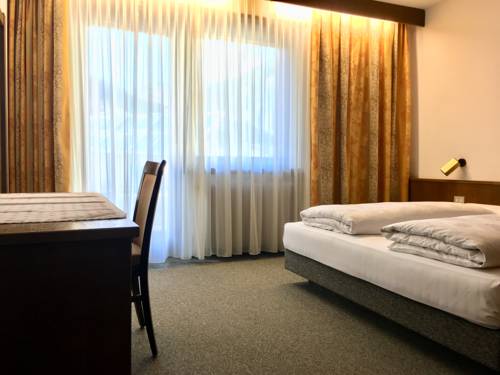 Imagen de la habitación del Hotel Residence Tubris. Foto 6