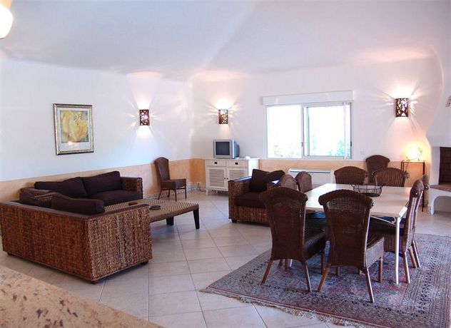 Imagen del bar/restaurante del Hotel Residence U Paesolu. Foto 3