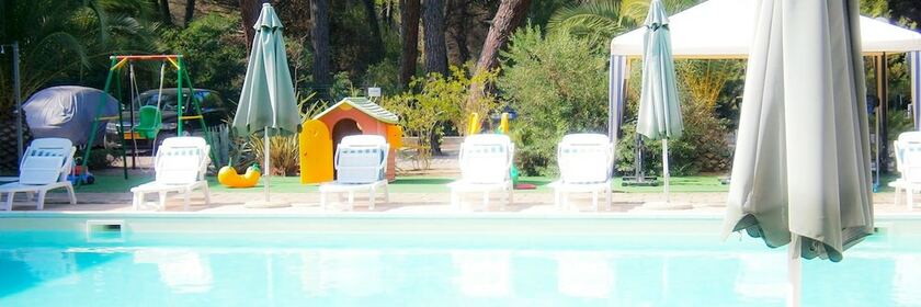 Imagen de la piscina del Hotel Residence Verde Pineta. Foto 16