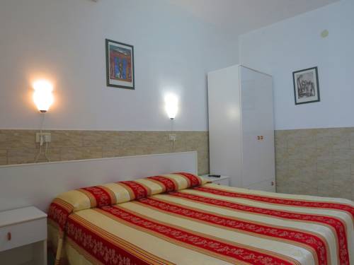 Imagen de la habitación del Hotel Residence Villa Ascoli. Foto 11