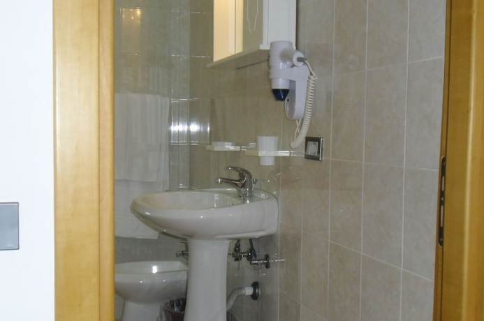 Imagen de la habitación del Hotel Residence Villa Laura. Foto 10