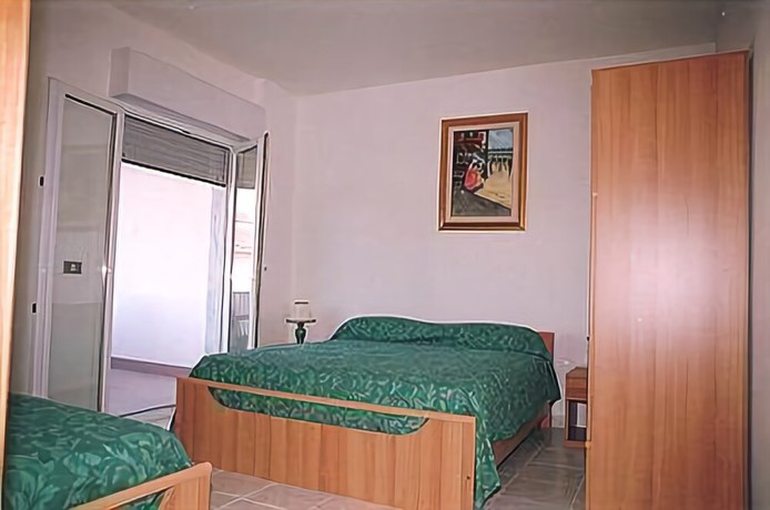 Imagen de la habitación del Hotel Residence Villa Laura. Foto 12