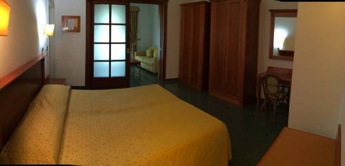 Imagen de la habitación del Hotel Residence Villa Marzia. Foto 9