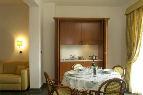 Imagen de la habitación del Hotel Residence Villa Marzia. Foto 14