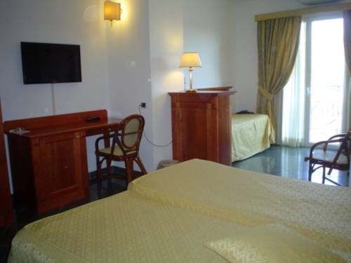 Imagen de la habitación del Hotel Residence Villa Marzia. Foto 16