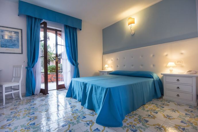 Imagen de la habitación del Hotel Residence Villa San Giovanni. Foto 2