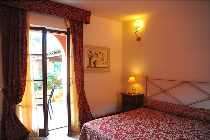 Imagen de la habitación del Hotel Residence Villa San Giovanni. Foto 12