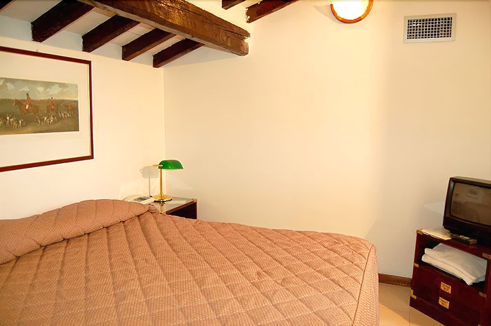 Imagen de la habitación del Hotel Residence Villa Tassoni. Foto 3