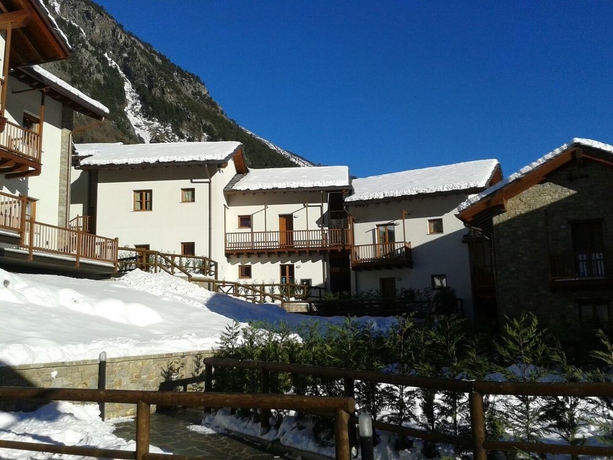 Imagen de los exteriores del Hotel Residence Villaggio Delle Alpi. Foto 14
