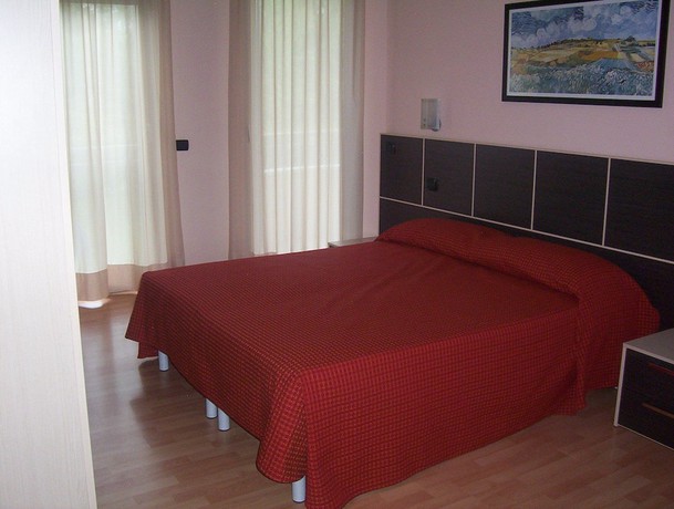 Imagen de la habitación del Hotel Residence Zodiaco, Modena. Foto 3
