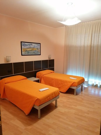 Imagen de la habitación del Hotel Residence Zodiaco, Modena. Foto 14